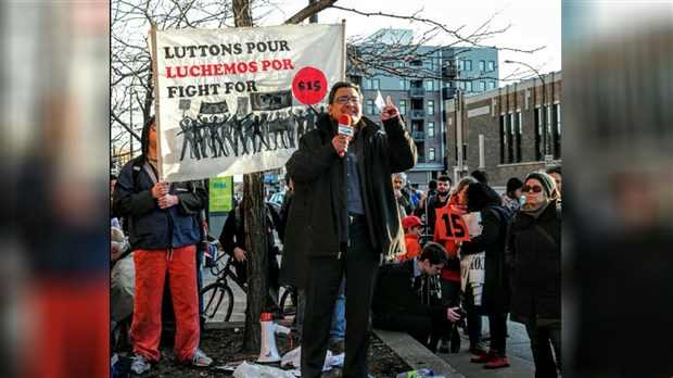 Québec solidaire appuie les manifestants qui demandent un salaire minimum de 15 $/h