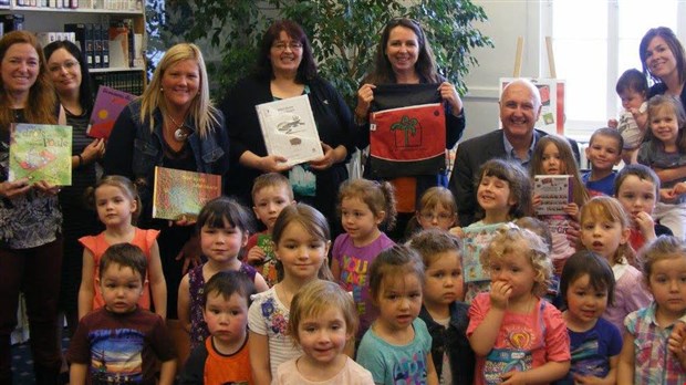 Le projet « Lire, un cadeau pour la vie! » est maintenant disponible pour les Georgiens