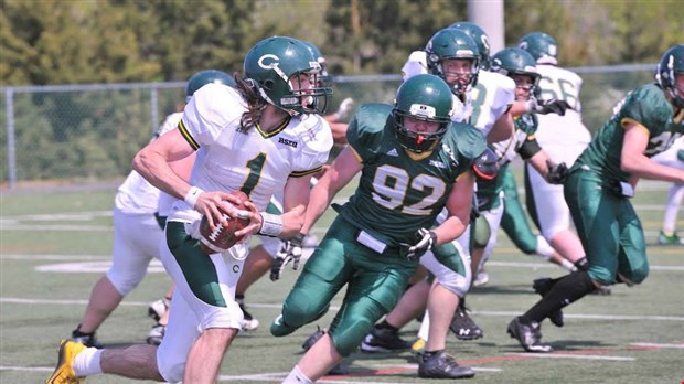L'équipe de football des Condors sera plus athlétique et plus rapide