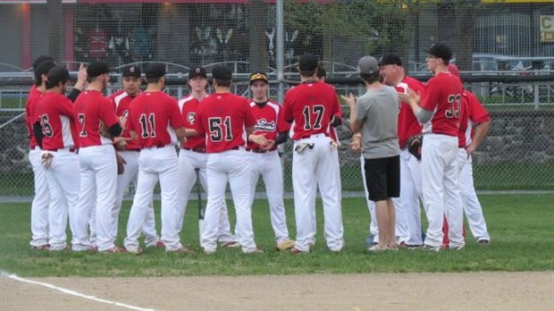 Baseball : le Cléri Sport Junior AA remporte son premier match à domicile