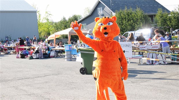 La vente de garage de Saint-Martin amasse plus de 650 $ pour l'AIS Beauce-Sartigan