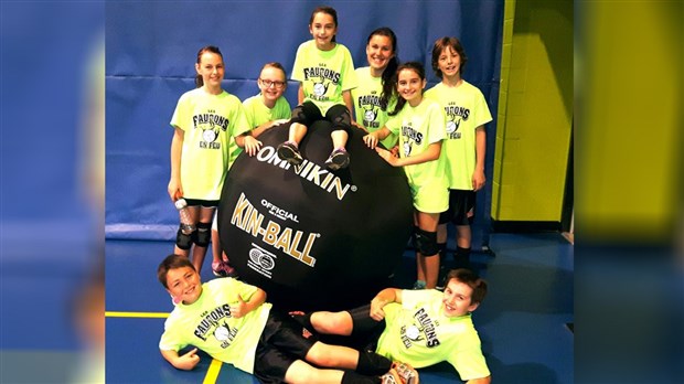 Kin-Ball : les Faucons en feu s'inclinent en demi-finale de l'Open canadien