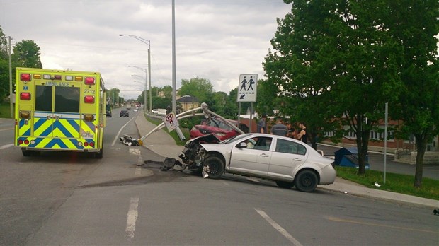 Accident au coin de la 127e rue et du boulevard Lacroix à Saint-Georges