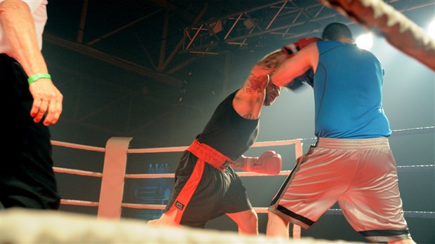 Victoire percutante d'Hubert Poulin lors du Gala de boxe Dooly's