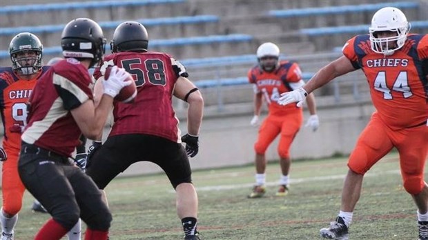 Les Chiefs piétinent les Rebelles de Québec 67-0