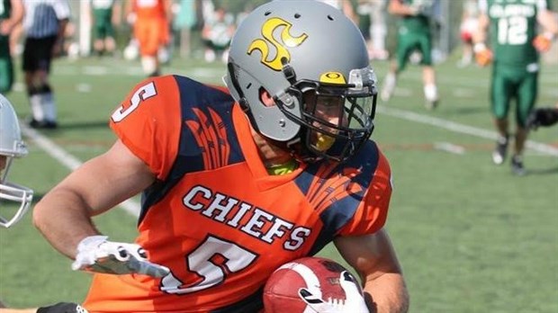 Les Chiefs maitrisent les Bulldogs de Laval 