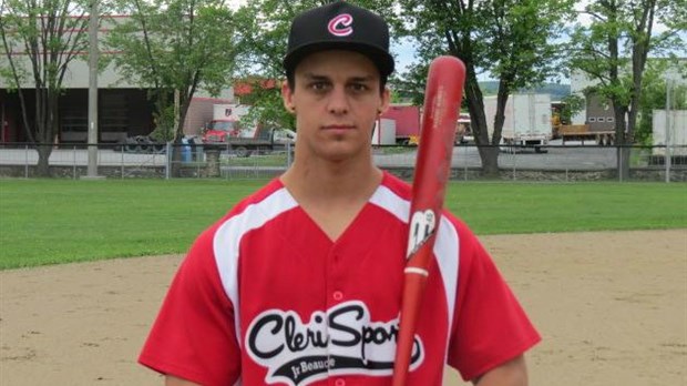 Le Cléri Sport Junior AA blanchit Québec à domicile 5-0