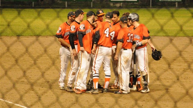 Les Jarrets Noirs de Beauce remportent leur programme double contre Charlesbourg