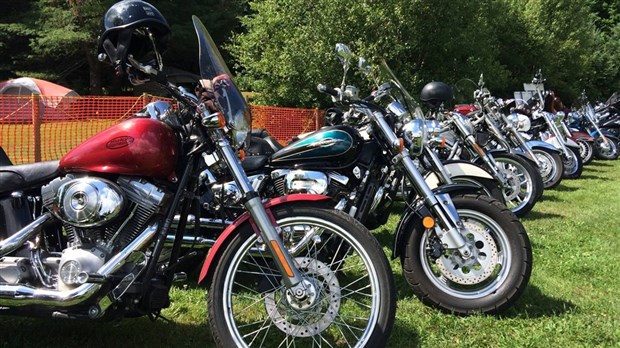 Normand DeLessard présente des images de la 22e édition du Party Harley