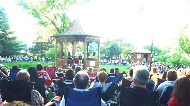 Normand DeLessard présente le spectacle d’Harold Gilbert et de Julie Mathieu à l’Arboretum de Saint-Georges