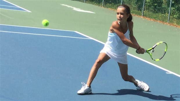 Tennis : Alizée Poulin termine en quatrième place du Championnat québécois 10 ans