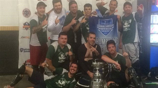 Les Pelleteux/Restaurant Chez Karine remportent le championnat provincial de DekHockey