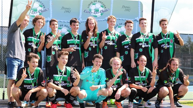 L’Ascalon U18M remporte les grands honneurs dans la Ligue de Soccer Lévis-les-Chutes