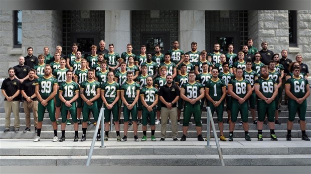 L'équipe de football des Condors lancera sa saison locale face aux Griffons de l'Outaouais.