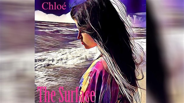 Chloé Doyon dévoile le vidéoclip de la pièce « The Surface »
