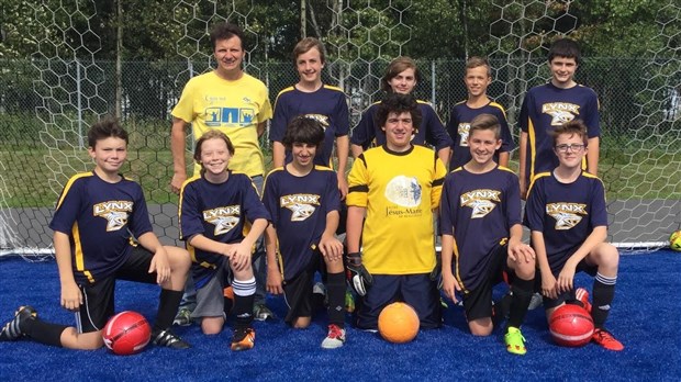 Les Lynx de l'École Jésus-Marie commencent leur saison de soccer extérieur