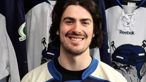 Raphaël Rodrigue est le nouveau capitaine des Bulldogs de Beauce-Centre