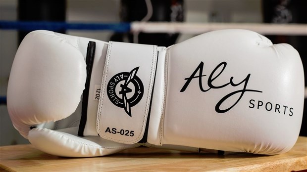 Junior Laverdière offre désormais des équipements de boxe avec Aly Sports