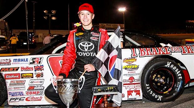 Raphaël Lessard élu « pilote Late Model 2016 » le plus populaire en Amérique du Nord