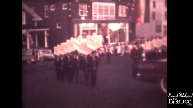 Normand DeLessard présente la Parade aux flambeaux de 1962 à Beauceville