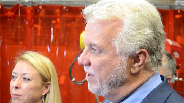 « Ça passe clairement par la main-d’œuvre immigrante » - Philippe Couillard