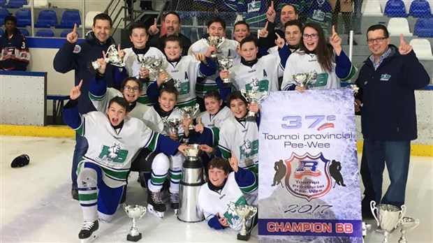 Les Lynx du pee-wee BB sont champions à Repentigny