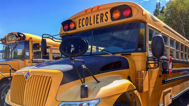 Aucun blessé dans la sortie de route d'un autobus scolaire à Saint-Alfred