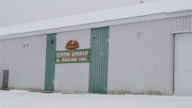 Une aide financière d’environ 640 000 $ pour changer le système de réfrigération du Centre sportif Armand-Racine