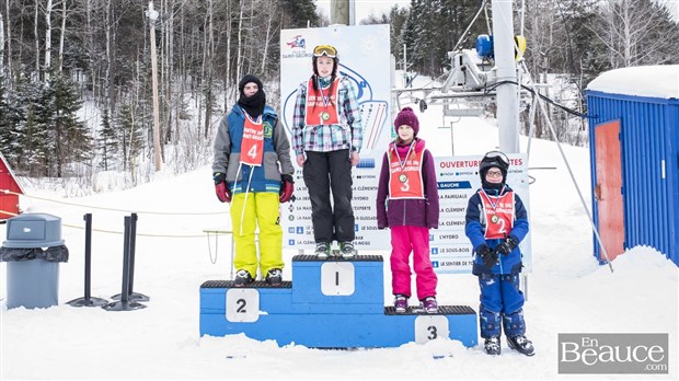 Épreuve de slalom pour les 12 ans et plus au Centre de ski de Saint-Georges