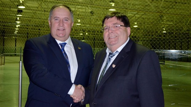 Aide financière de 438 000 $ pour un nouveau système de réfrigération de l'aréna de Saint-Côme