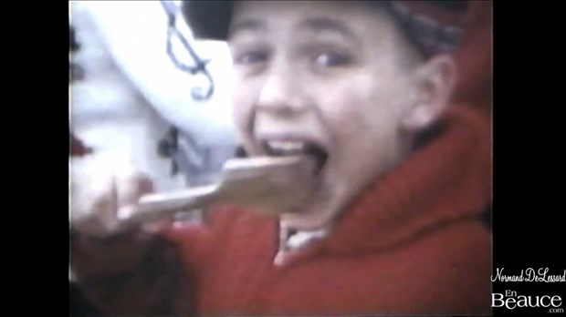 Normand DeLessard présente le temps des sucres à Saint-Évariste au milieu des années 1950
