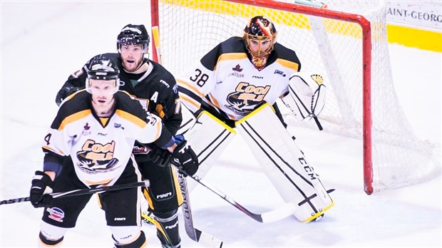 Le Cool FM dispose des Éperviers de Sorel-Tracy par la marque de 4-3 en prolongation