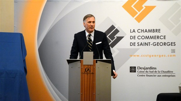 Maxime Bernier présente ses politiques devant la Chambre de commerce de Saint-Georges