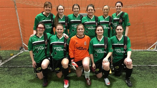 L'Ascalon féminin Senior A sacrée championne de la saison de la LSQM