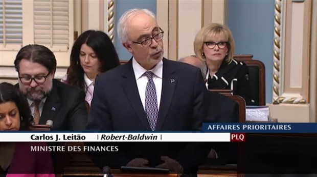 Budget du Québec : le gouvernement annonce une baisse d'impôts