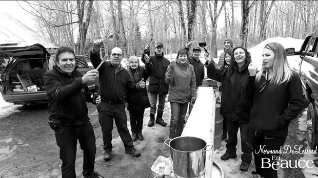 Normand DeLessard présente une journée dans une cabane à sucre familiale