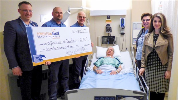 L’équipe de Boa-Franc effectue un don de 6 401 $ à la Fondation Santé Beauce-Etchemin