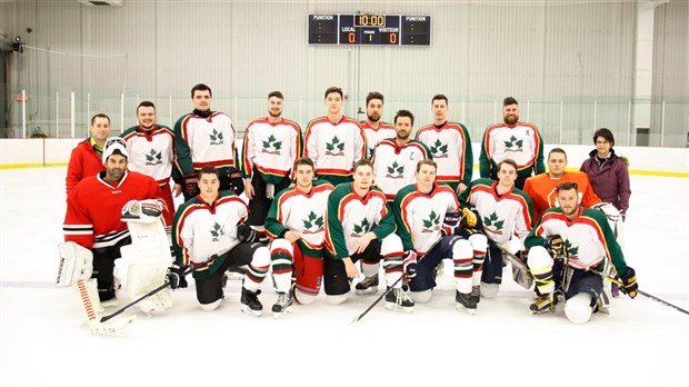 La CSBE s'incline en demi-finale au Rendez-vous provincial de hockey 