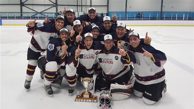 CAMBI remporte le tournoi de hockey des paramédics pour la première fois en dix ans