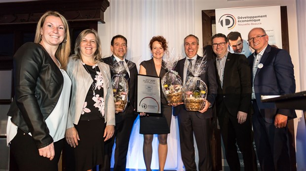 Kalia remporte le prix Jeune entreprise au Souper des jeunes gens d'affaires de la Nouvelle-Beauce