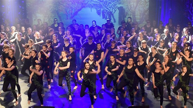 Trois soirs à guichet fermé pour le spectacle de danse de la polyvalente Saint-Georges