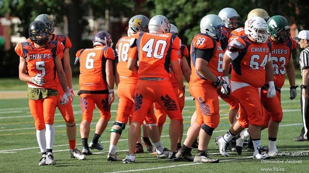 Une victoire écrasante des Chiefs 61 à 0 pour leur premier match de la saison