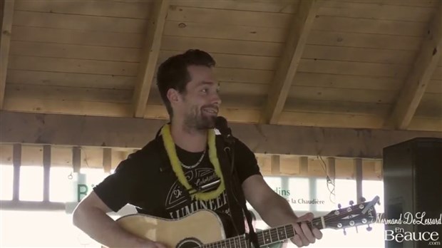 Normand DeLessard présente le premier spectacle des Mardis dorés de Saint-Simon