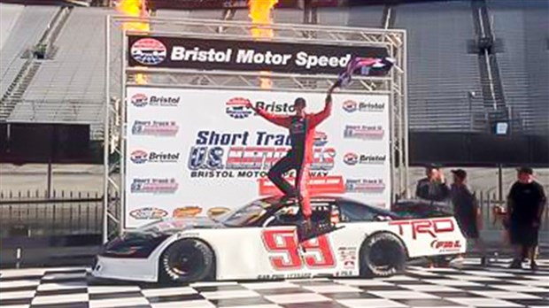 Raphaël Lessard remporte la pole position pour le championnat américain de courte piste