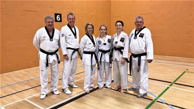 Trois femmes de Sainte-Marie et Vallée-Jonction obtiennent leur ceinture noire en taekwondo