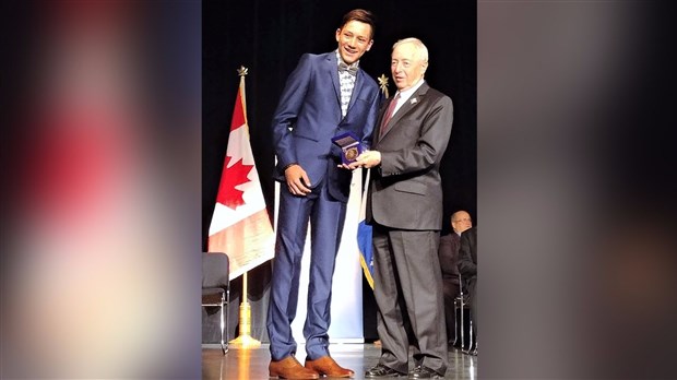 Un élève de la Polyvalente Benoît-Vachon reçoit la Médaille du Lieutenant-gouverneur