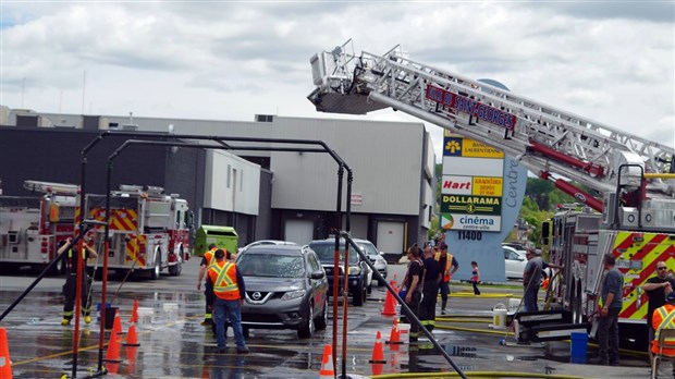 Les pompiers de Saint-Georges amassent 1 000 $ lors de leur lave-o-thon