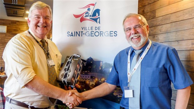 Saint-Georges et Val-d’Or deviennent villes-sœurs après un jumelage de 3 ans