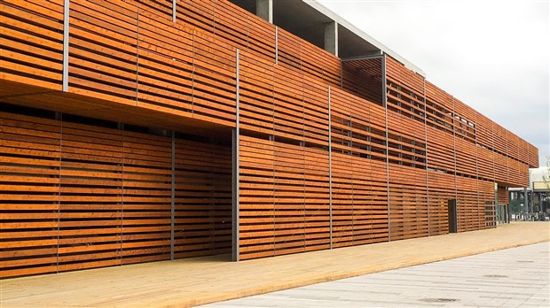 Une entreprise de St-Éphrem redécore la place des Canotiers du Vieux-Québec