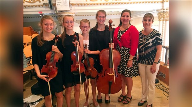 Le public conquis par la 1ère messe d'artistes de Saint-Joseph-de-Beauce